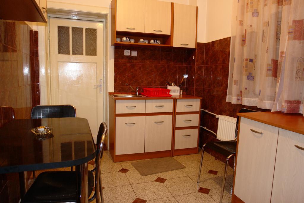 Hotel Ss Residence Unirii บูคาเรสต์ ห้อง รูปภาพ