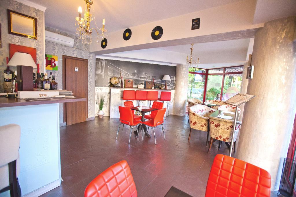 Hotel Ss Residence Unirii บูคาเรสต์ ภายนอก รูปภาพ