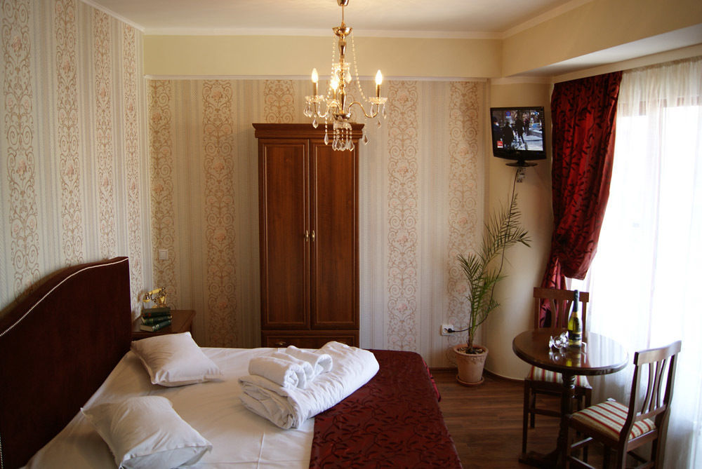 Hotel Ss Residence Unirii บูคาเรสต์ ภายนอก รูปภาพ