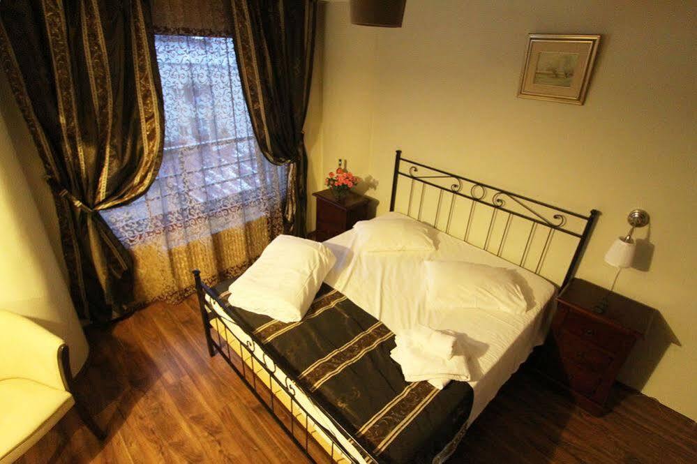 Hotel Ss Residence Unirii บูคาเรสต์ ภายนอก รูปภาพ